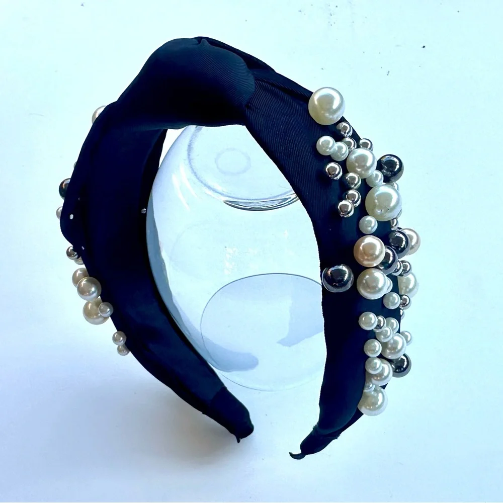 Elegant Black Pearl-Embellished Headband